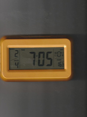 Digital alarm clock with temperature display new