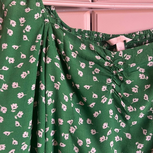 Floral blouse H&M new, green with balloon sleeves
