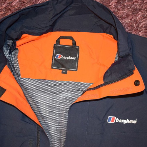 Berghaus Men's GORE-TEX Jacket Size XL used, black