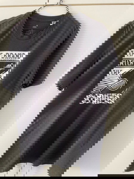 Adidas Extrusion Motion Brand Slogan Graphic (small)