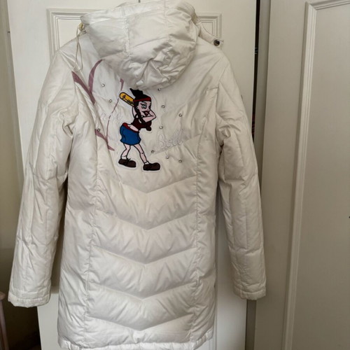 Sweet Years white jacket used with down filling and removable hood