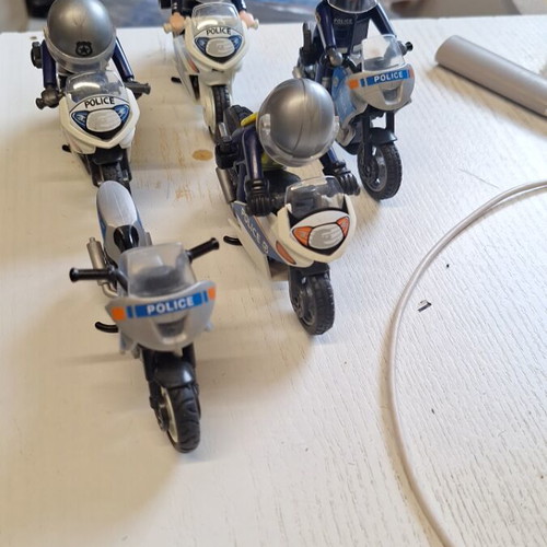 Playmobil police motorcycles pack in excellent condition