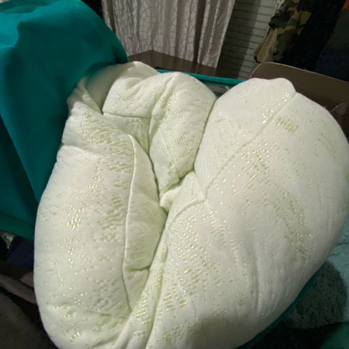 Memory foam pillow new, unused