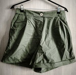 Lynne cotton shorts like new, size 40, green