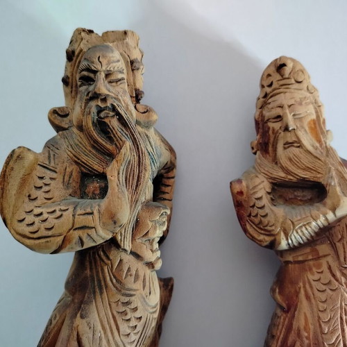 Wooden Chinese style figurines used, set of 2 pieces