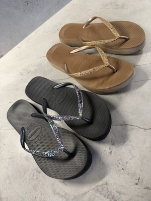 Havaianas Slim Glitter Flip-Flops Set of 2 Pairs, Used, Size EU 39