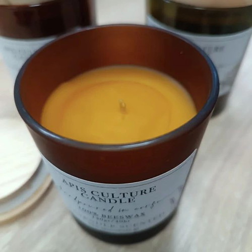 Beeswax Candle with Organic Lavender Oil 140g new