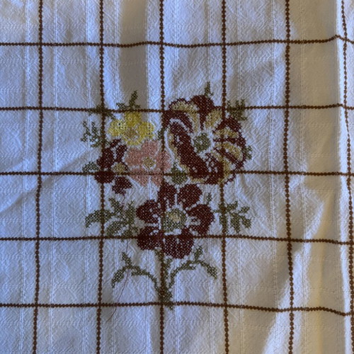 Handmade curtain with embroidery like new, 0.90x0.60 m