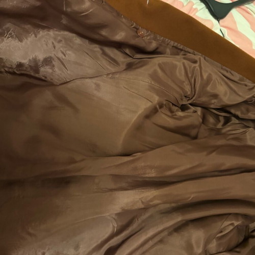 Chocolate women's coat like new with padded shoulders, quality fabric