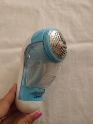 Lervia fabric shaver in very good condition