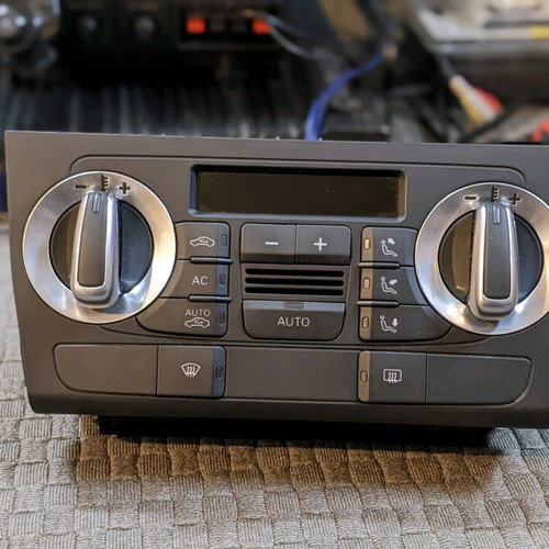 Climatronic Audi A3 8P 2din like new