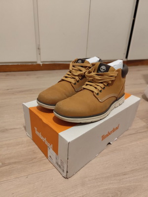Timberland μποτάκια σαν καινούργια, νούμερο 42, κίτρινα