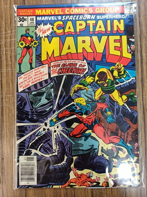 Captain Marvel (1968) Marvel Comics used, foreign language