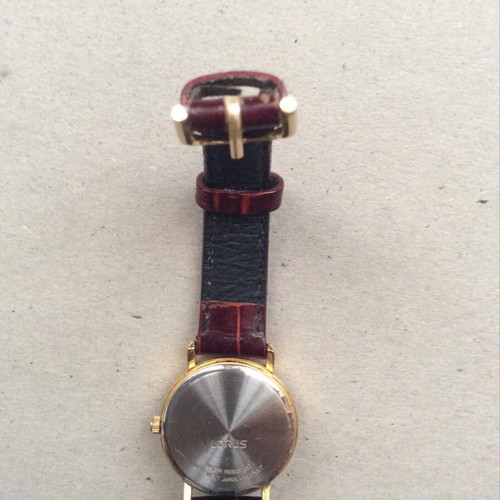 Lorus women's wristwatch like new, gold color