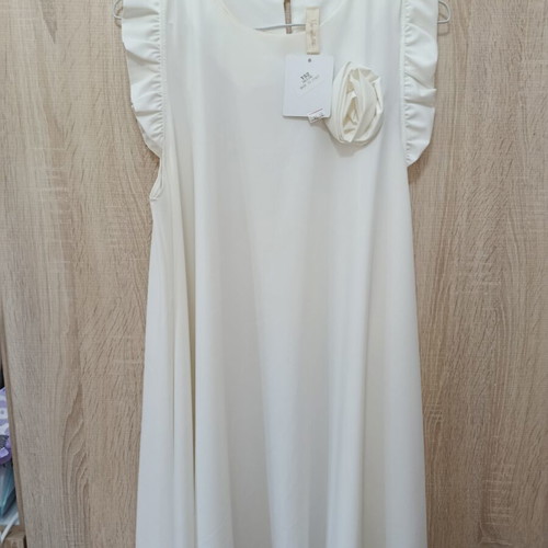 White formal dress new with tag, loose comfortable fit