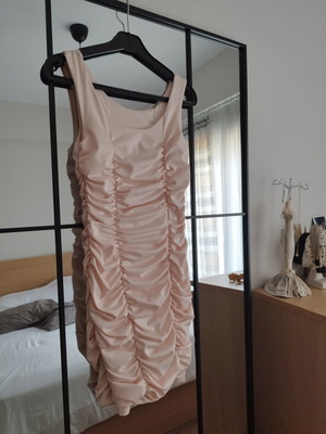 Fitted dress new, size M 38 10