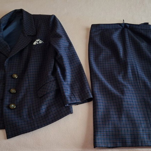 Cashmere wool suit purple size 48-50 new