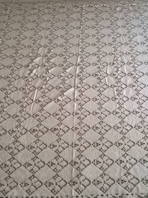Τραπεζομάντιλο μακρόστενο καινούργιο 2,30 x 1,75 εκατ.