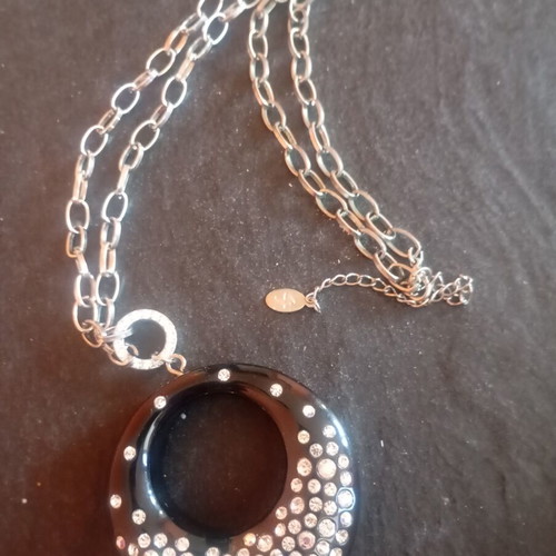 Lia Sophia necklace like new with black acrylic pendant and silver chain