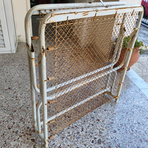 Folding metal single bed frame without mattress