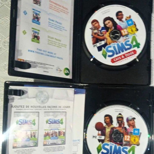 Sim4 expansions pack like new, English and French bundle