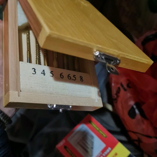 Titanium drill bit set new, 6 pieces in wooden case