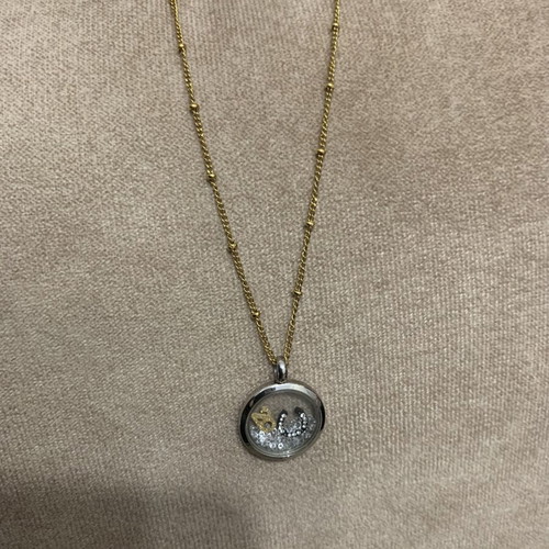 Visetti pendant like new, gold color, stainless steel floating locket