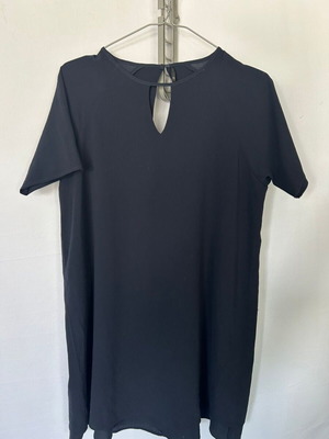 Only black dress tunic, size 40 (M/L)
