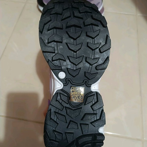 Luigi sneakers like new with adjustable laces, size 37, white and purple