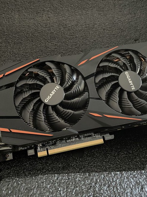 Amd Rx 580 8GB Gigabyte κάρτα γραφικών σαν καινούργιο