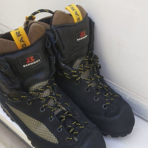 Garmont Tower GTX mountaineering boots used, size 42