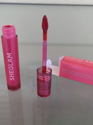 Peel Off Lipstick new, light pink shade
