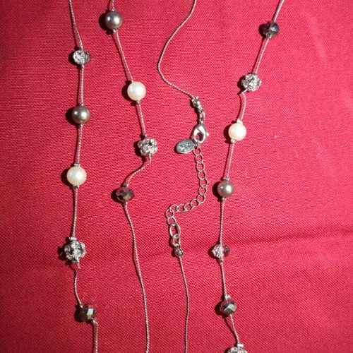 Necklace with pearls and stones, like new, about 1 meter