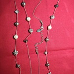 Necklace with pearls and stones, like new, about 1 meter