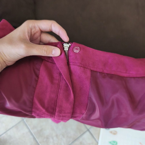 H&M Divided Burgundy Suede Mini Skirt Size 40 like new