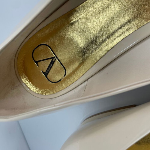 Valentino Garavani One Stud leather ballerinas size 41.5 like new, beige