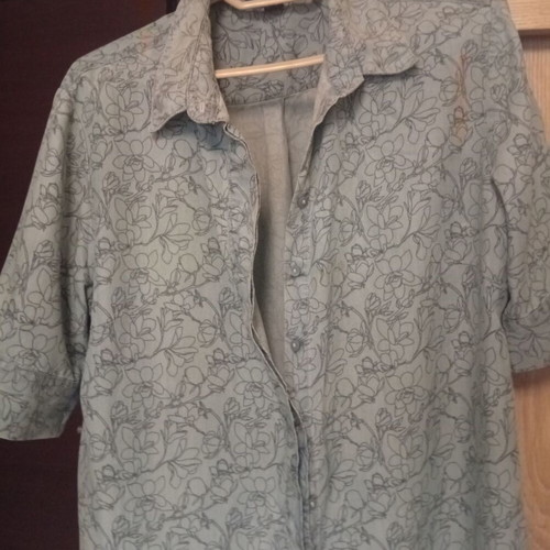 Women's denim dress with print and front buttons used, size L