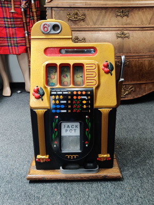 Mills Golden Falls Antique Slot Machine used, mid-1940s