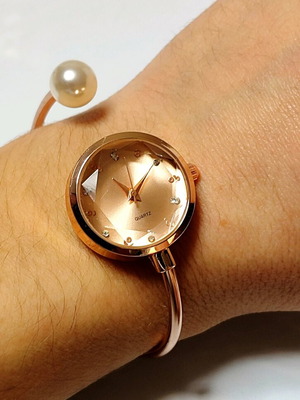Vogue Γυναικείο Ρολόι Βραχιόλι Quartz Καινούργιο Χρυσαφί Χρώμα