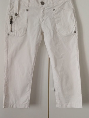 Guess Capri pants like new, cotton, elastic, low rise, size S