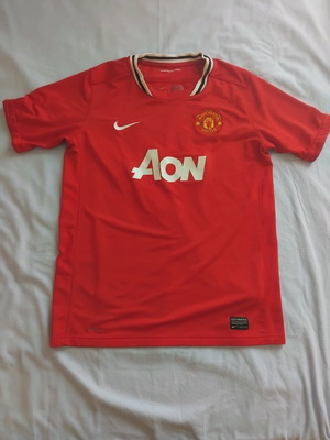 Manchester United Kids XL shirt like new