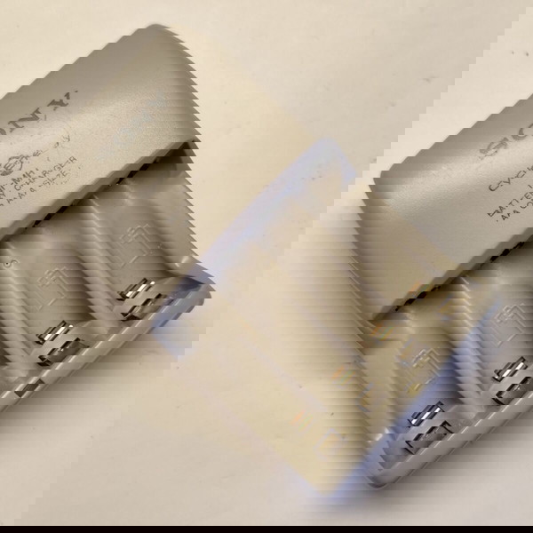 Φορτιστής Μπαταριών SONY BCG - 32 HLD