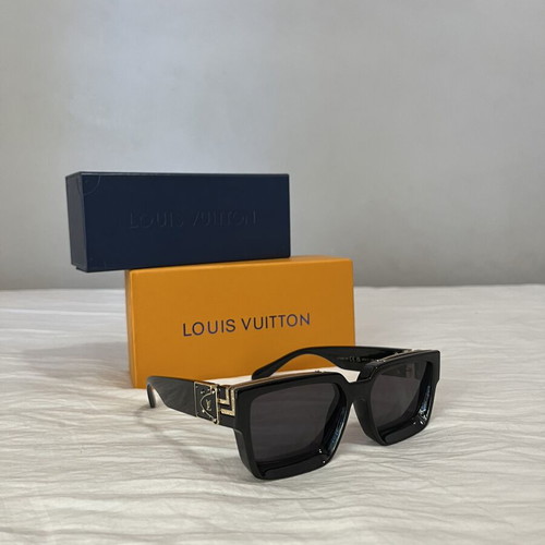 Louis Vuitton Millionaire Sunglasses new, black