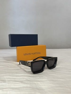 Louis Vuitton Millionaire Sunglasses new, black