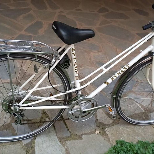 Kynast women's city bicycle like new with dynamo and lights