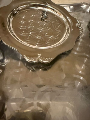 Vintage Inox δίσκος σερβιρίσματος με 6 ανοξείδωτα πιατάκια σαν καινούργιο