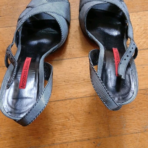 Women's sandals like new with high heel size 38 black and white