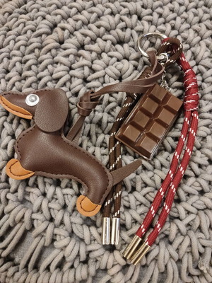 Brown dog keychain new with eye and chocolate detail