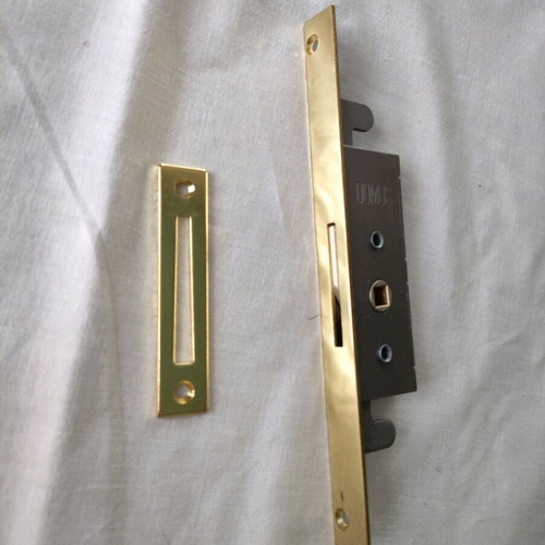 Domus recessed latch new