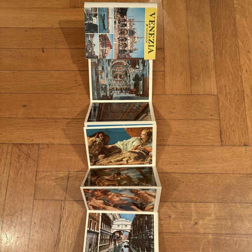 Venetian folding photos used, pack of 30